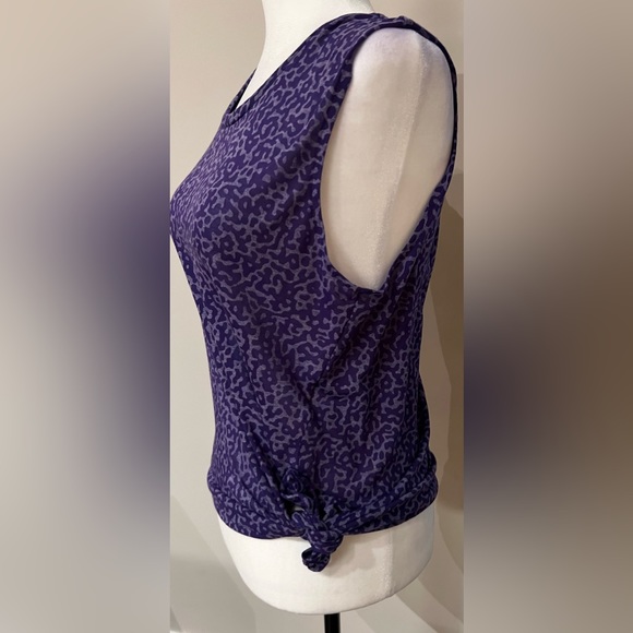 Nike Dri-Fit Loose Fit Purple Animal Print Top Sz S - Picture 2 of 6